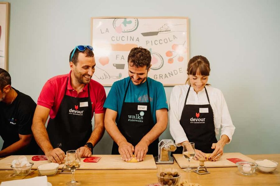Rome: Traditional Pasta Making Class with Wine & Gelato - Should You Book This Rome Pasta Making Class?