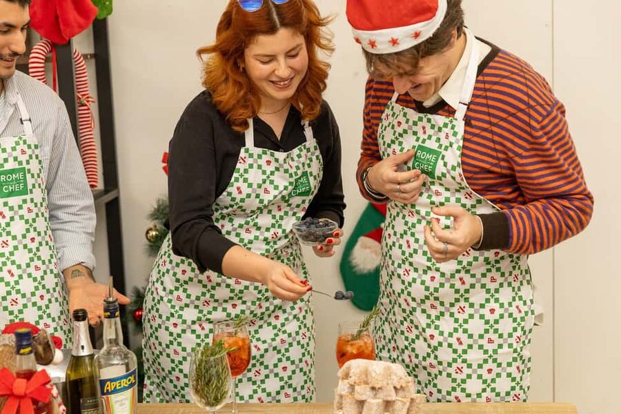 Rome: Traditional Pasta with Cocktails Cooking Class - Key highlights worth planning around