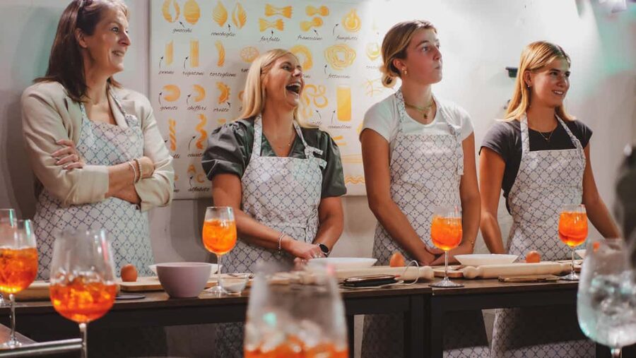Rome: Traditional Pasta with Cocktails Cooking Class - Your 3-hour flow: what happens after you meet at Via Cesare Balbo