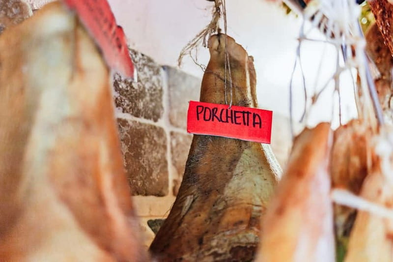 Rome: Trastevere or Jewish Quarter Street Food Tour - A pass by the Pantheon on the way to Sant’Eustachio