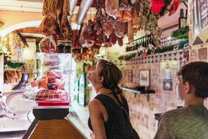 Rome: Trastevere or Jewish Quarter Street Food Tour - Starting point decisions: Tiber Island for one route, Campo de’ Fiori for the other