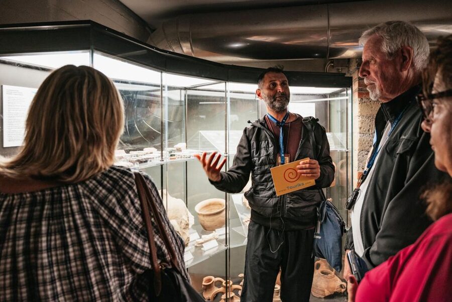Rome: Trevi Fountain and Underground Guided Tour - Trevi Myths Meet Practical Engineering