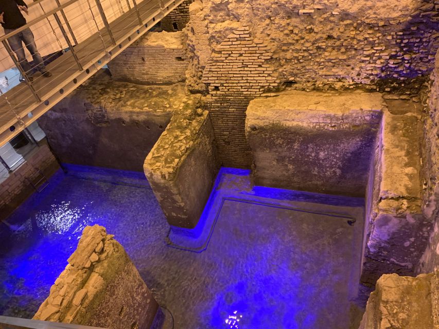 Rome: Trevi Fountain District Underground Domus Guided Tour - Key things you will notice on this underground Trevi tour