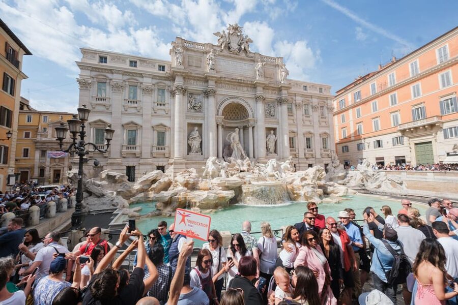 Rome: Trevi Fountain District Underground Domus Guided Tour - Your 45-minute plan, how the time gets used