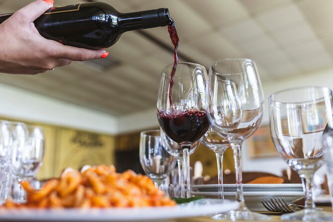 Rome: Tuscany & Montepulciano Day Trip with Lunch & Wine Tasting - Group size, guide quality, and the small perks that make it feel smoother