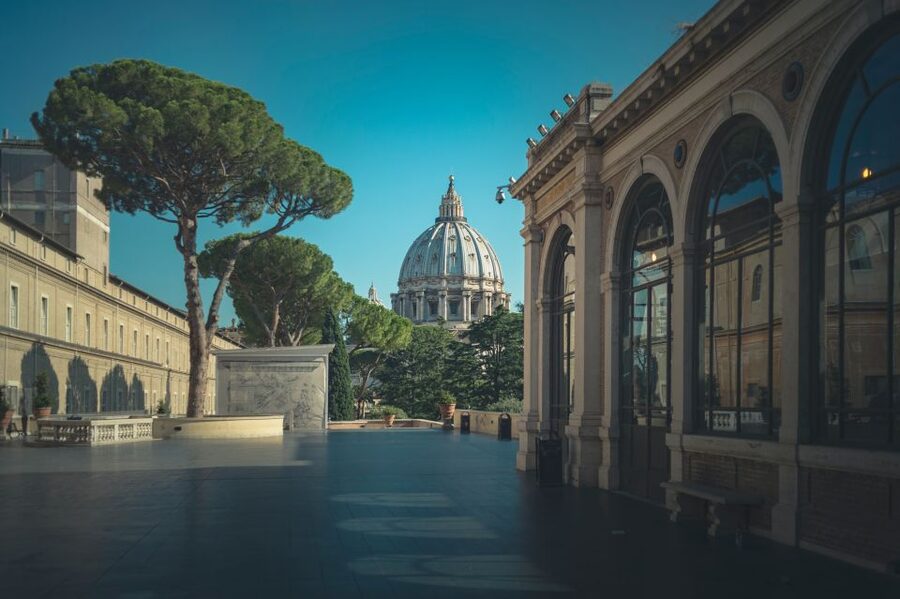 Rome: Vatican Museums and Sistine Chapel Tour - Pinacoteca moments: Giotto, Leonardo, Caravaggio, plus contemporary hits