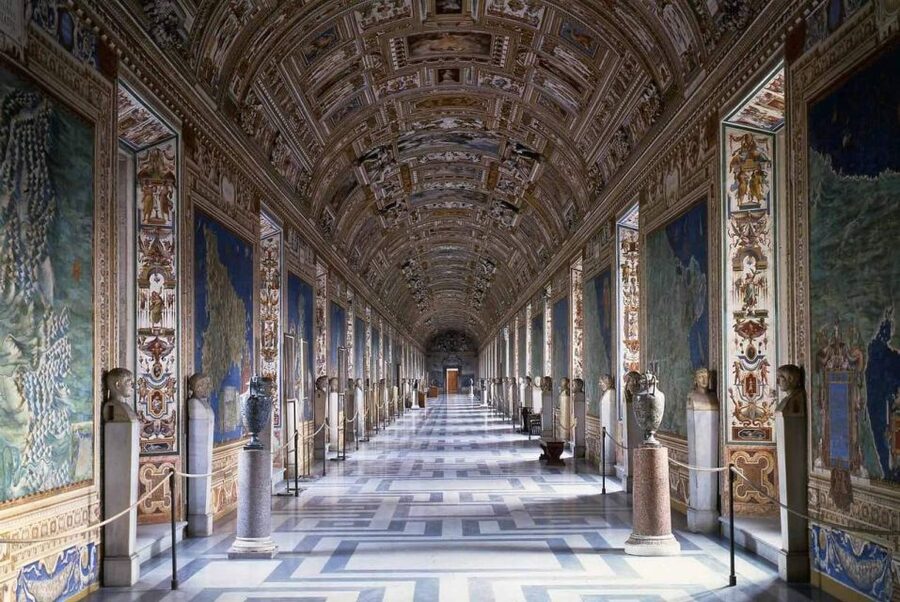 Rome: Vatican Museums and Sistine Chapel Tour with Ticket - Getting There and Finding CheckandGo Tours at the Start
