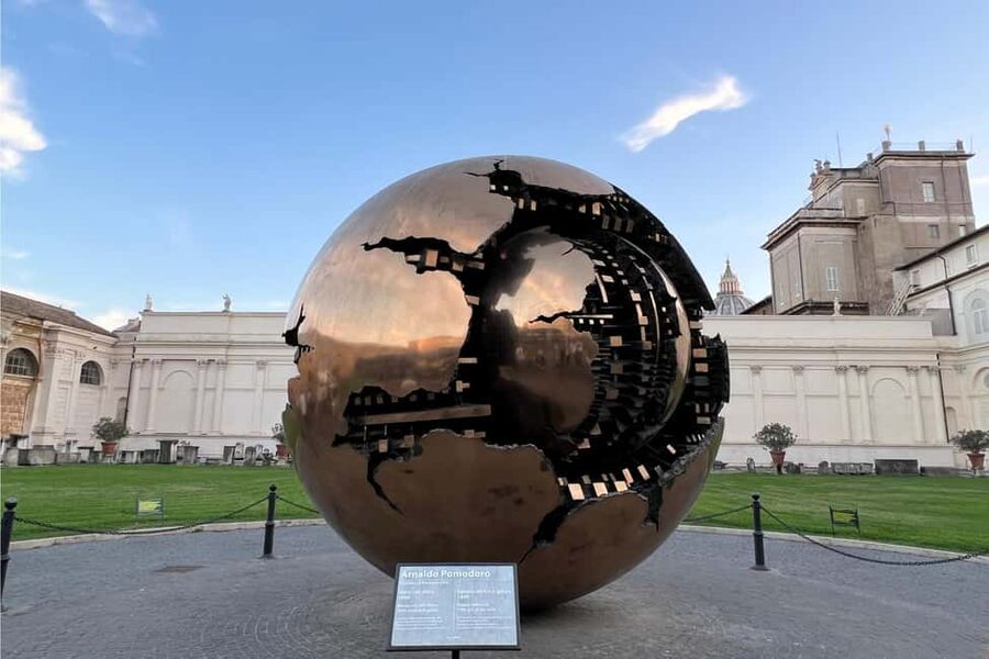 Rome: Vatican Museums, Sistine Chapel and St. Peter's Tour - Pace, crowds, and comfort: the small stuff that affects your experience