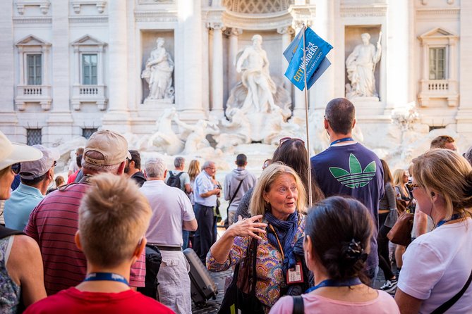 Rome Walking Tour with Piazza Navona, Trevi Fountain and Pantheon - Entering the Pantheon: Dome, Oculus, and Real Skip-the-Line Value