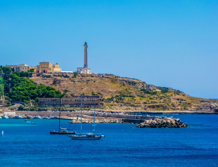 Santa Maria di Leuca: Caves Boat Tour - How the Boat Gets Close Enough to Appreciate the Caves