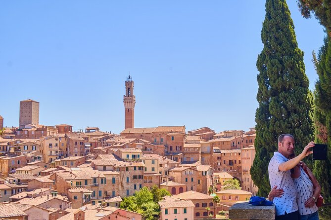Siena, San Gimignano and Chianti Wines Day Tour from Florence - Monteriggioni hilltop fortress: quick time, big photos