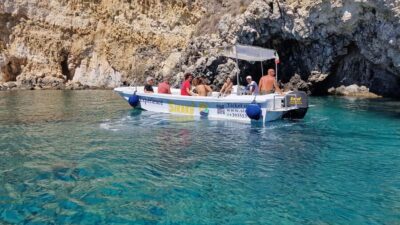 Siracusa: Ortigia & Sea Caves Speedboat Tour with Swim Stop