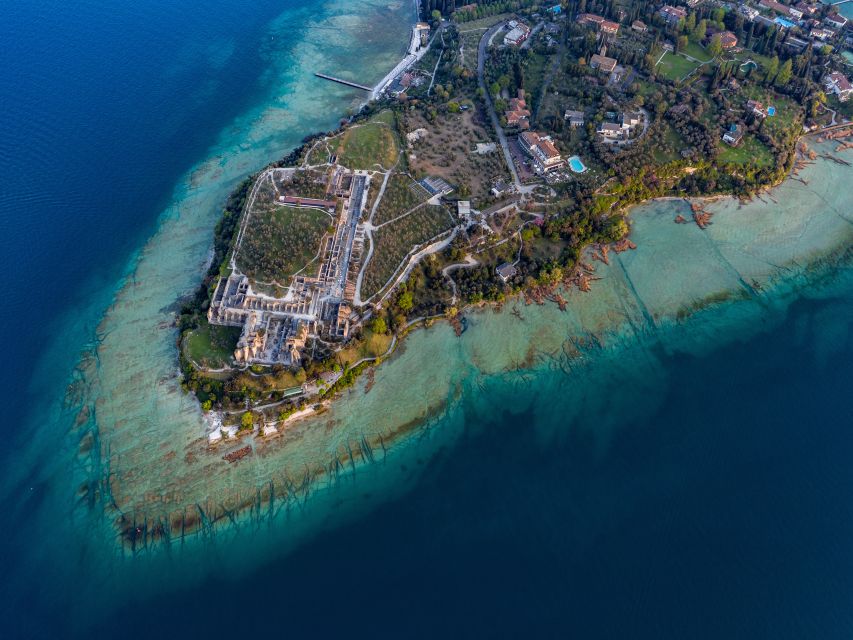 Sirmione: 25 Minute Boat Cruise around the Peninsula - Scaligero Castle from the lakeside: the best kind of photo time