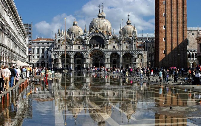 Skip-the-Line: Doge's Palace & St. Mark's Basilica Fully Guided Tour - Key things to know before you go