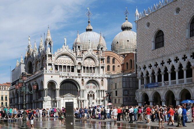Skip-the-Line: Doge's Palace & St. Mark's Basilica Fully Guided Tour - Piazza San Marco kickoff: getting oriented in 15 minutes
