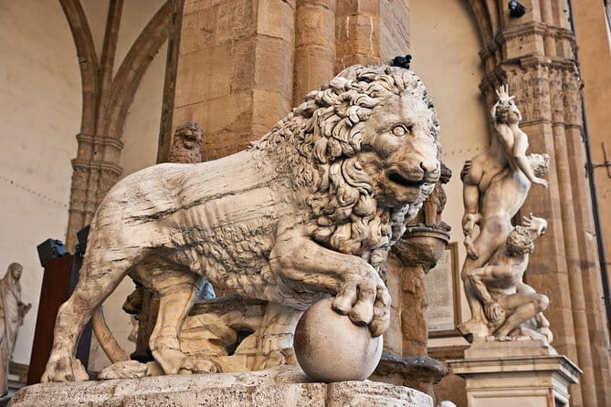 Skip-the-Line Florence Highlights and David Walking Tour - Santa Trinita, Oltrarno workshops, and Ponte Vecchio views over the Arno