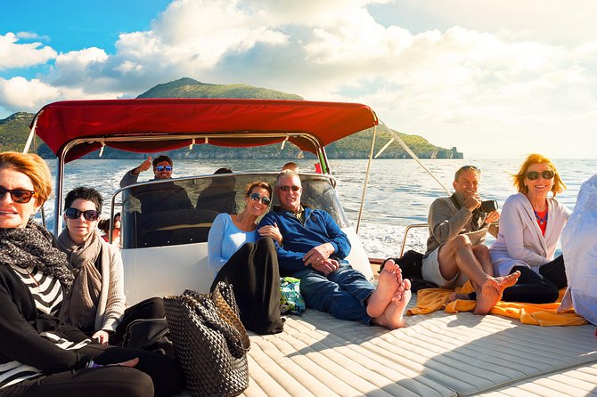 Small Group Boat Tour: Day Cruise from Sorrento to Capri - The 4 hours on Capri: how to spend your time without losing it