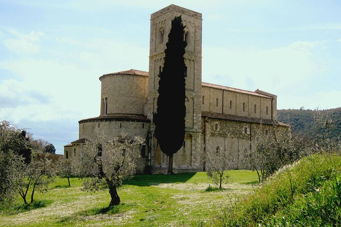Small-Group Brunello di Montalcino Wine-Tasting Trip from Siena - Montalcino free time and Fortezza views: explore at your own speed