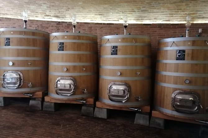 Small-Group Brunello di Montalcino Wine-Tasting Trip from Siena - Lunch at a family-run winery: the meal people remember