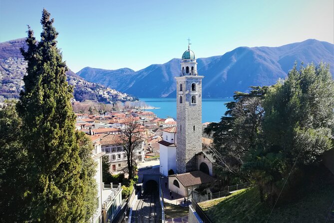 Small-Group Lake Como & Lugano by Swiss Train + Boat Cruise - The Lake Como boat cruise: villas you can actually spot