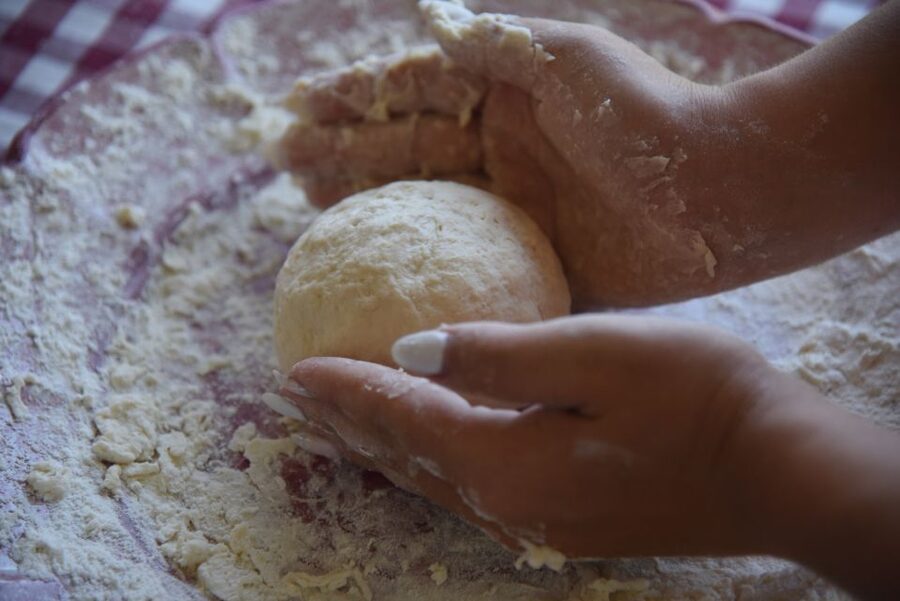 Sorrento: Pizza Lesson, Wine, and Limoncello at a Local Farm - Wine tasting and farm tastings, what you should pay attention to
