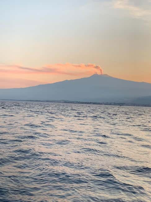 Sunset tour in search of dolphins with aperitif - Key things I’d watch for