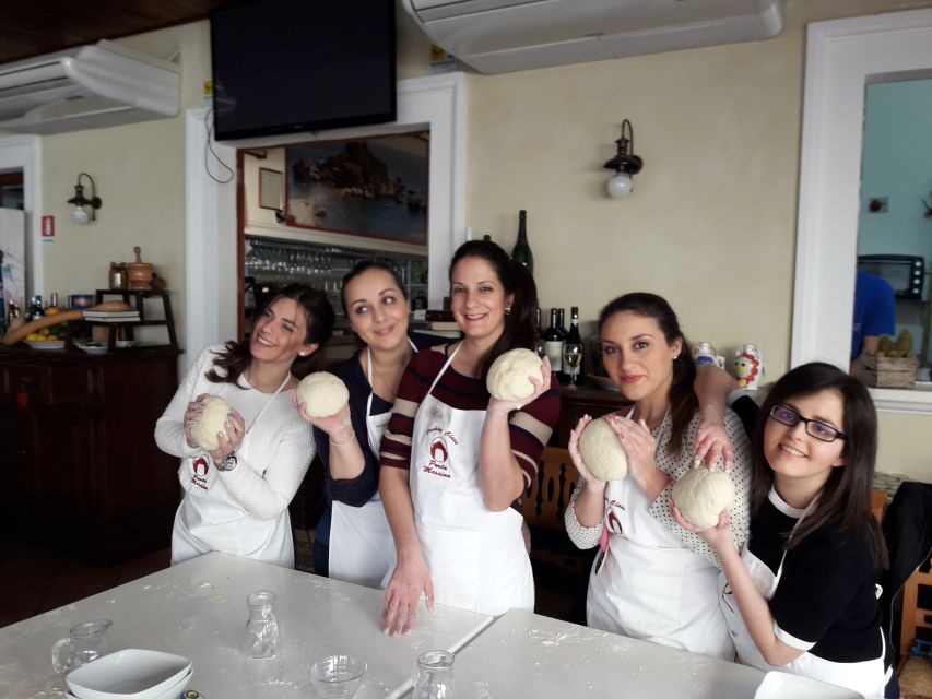 Taormina: Half-Day Pizza Making Class - Dough, Flour, and the Stretching Trick Italians Actually Care About