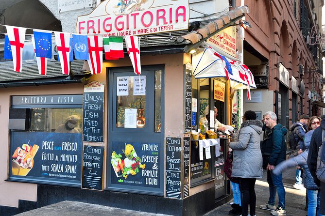 Taste Genoa: A Full Meal Walking Food Tour by Do Eat Better - Where the tour starts, where it ends, and why timing matters