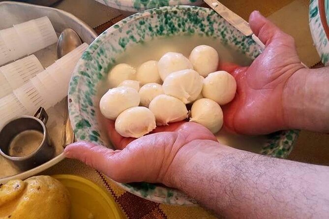 Toss, Bake, Cheers! - Sorrento Pizza Making Class with Wine - Where the Lesson Happens: The Hills, the Oven, and the Real Pace