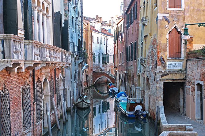 Tour of The Real Hidden Venice - The Ghetto Ebraico Area: History You Can See in the Streets