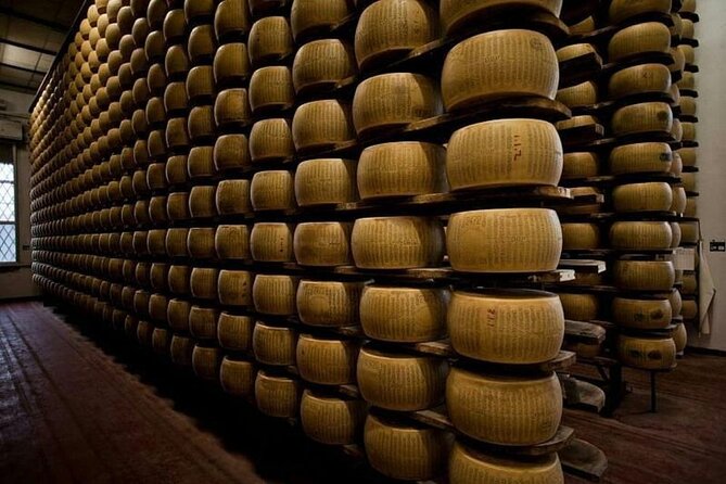 Tour Parmigiano Reggiano dairy and Parma ham - Price and Logistics: When This Tour Is the Best Value