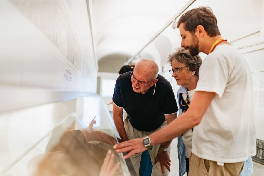 Turin: Egyptian Museum Priority Access Guided Tour - Where to meet, and how to start on the right foot