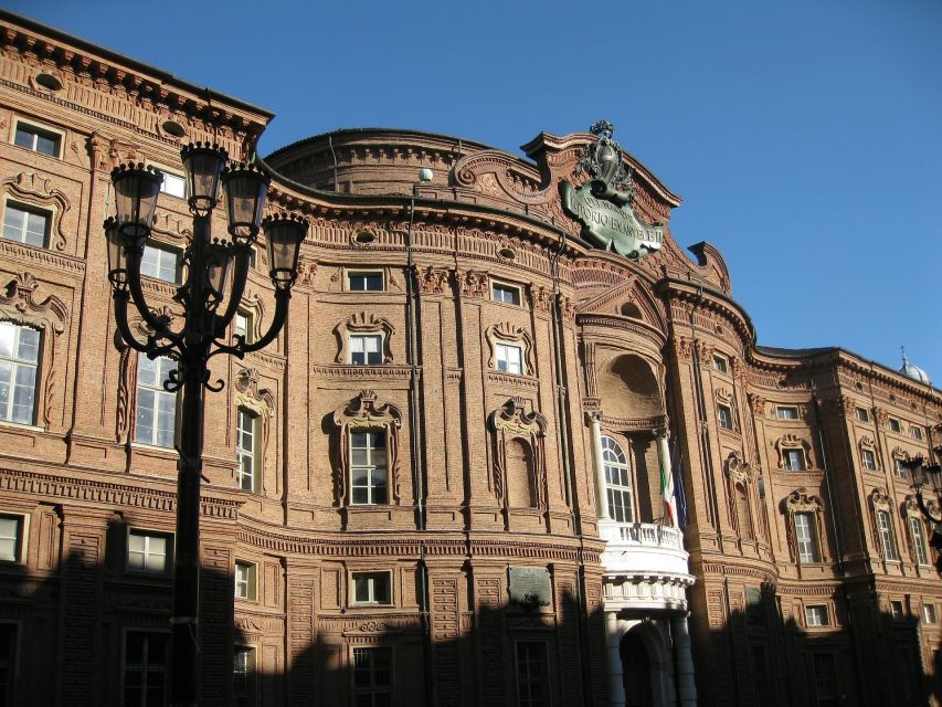 Turin: Small-Group Walking Tour of Top City Highlights - Finding your way fast in Turin’s center