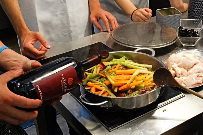 Tuscan Cooking Class and Dinner in Florence - Why a Tuscan cooking class in Florence is a smart use of your time
