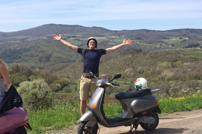 Tuscany Vespa Tour: Lunch & Wine Tasting, Countryside Roads - Meeting in central Florence, then rolling out by air-conditioned van