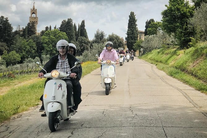 Tuscany Vespa Tours Through the Hills of Chianti - The 2-hour Vespa ride: training, turns, and photo stops