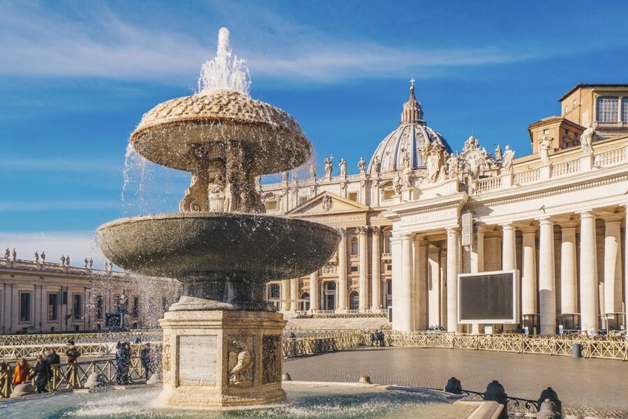 Vatican: Early Entry to Museums, Sistine Chapel & St Peter's - Gallery of Maps: a quick stop with big pay-off