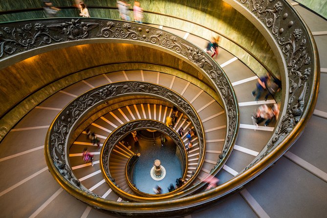 Vatican Museums, Sistine Chapel and St. Peter's Basilica Tour - Stop 1: Vatican Museums, the art maze that needs direction