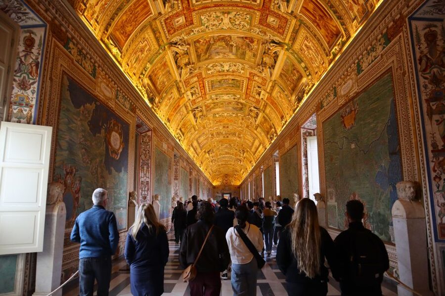 Vatican Museums & Sistine Chapel Guided Tour - Should you book this Vatican Museums and Sistine Chapel tour?