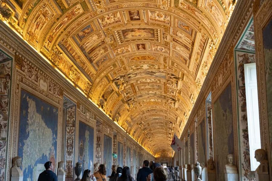 Vatican Museums & Sistine Chapel Skip-the-Ticket-Line Tour - Gallery of Maps: a clever stop that adds context beyond the ceiling