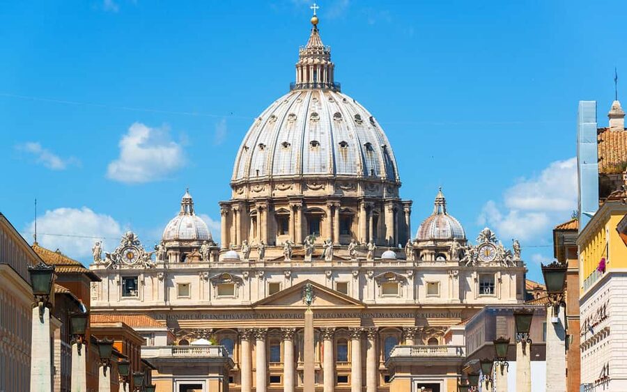 Vatican Museums, Sistine Chapel & St Peter's Basilica Tour - Group size, guide style, and the headset factor