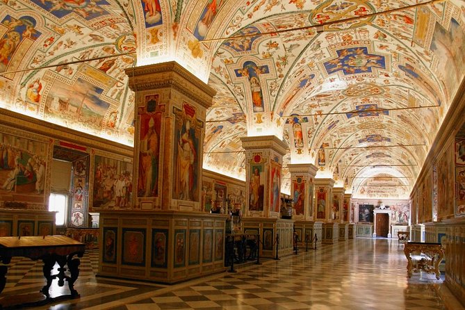 Vatican Museums Sistine Chapel Tour with access to St Peter - Meeting at Viale Vaticano, 100, and why the first 15 minutes matter