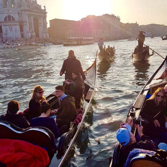 Venice: 30-Minute Gondola Ride on Grand Canal with Serenade - The Grand Canal Segment: The Part Most People Came For