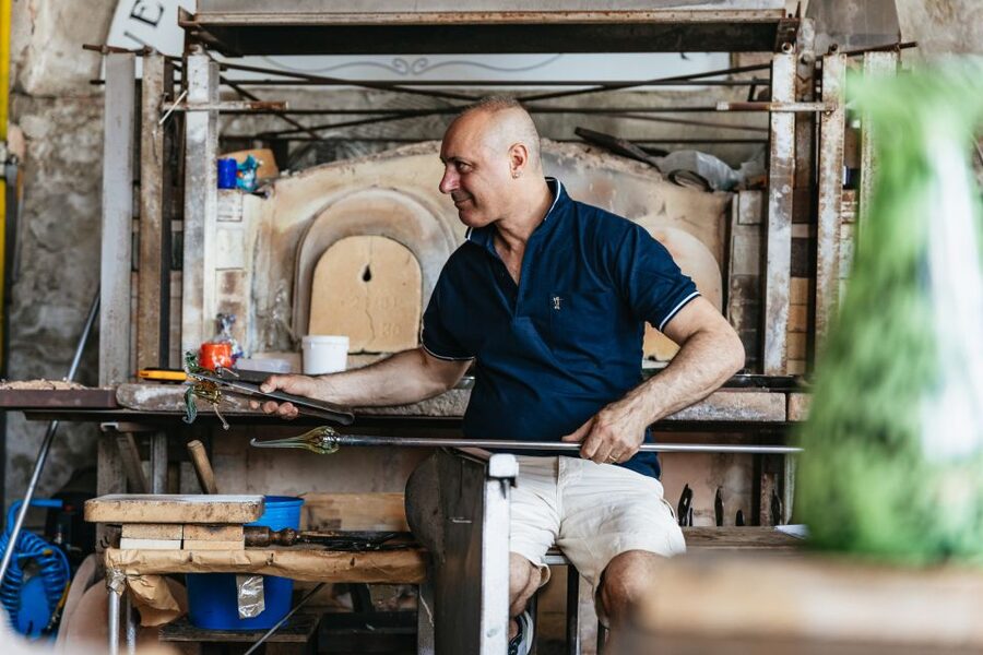 Venice: Burano, Torcello & Murano Boat Tour w/Glassblowing - Burano free time: lace makers, colorful houses, and where to spend your hour