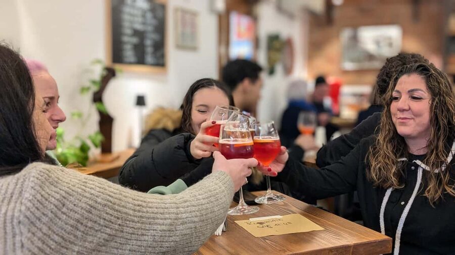 Venice: Cicchetti, Spritz, and Wine Tour in Ghetto Ebraico - Who should book this tour, and who should skip it