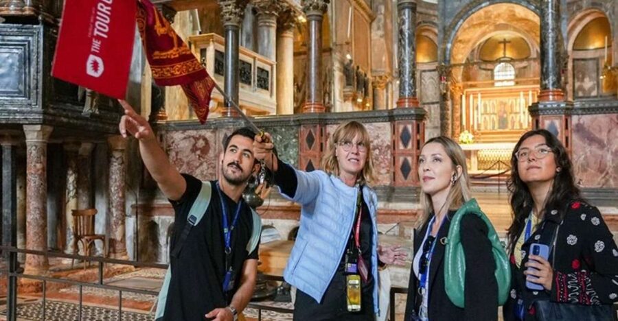 Venice: Doge's Palace and St Mark's Tour with Gondola Ride - St Mark’s Square as Your Starting Line
