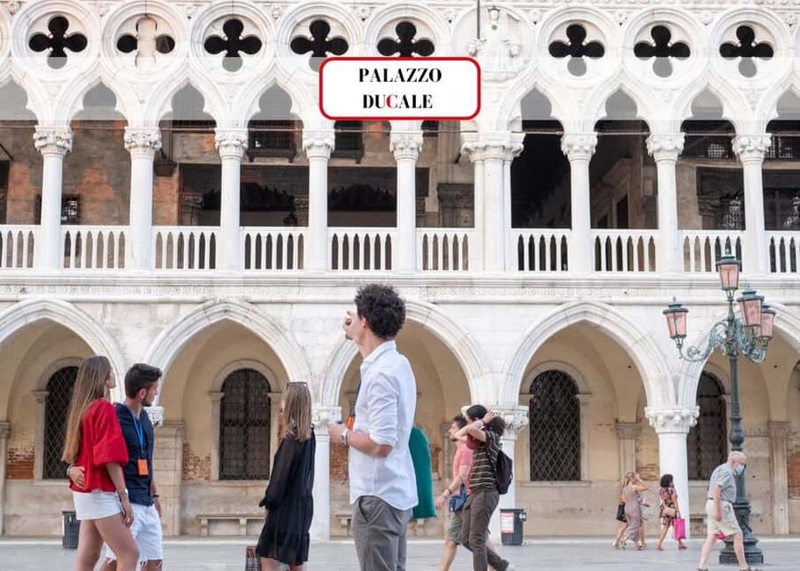 Venice: Doge's Palace, Bridge of Sighs & Prisons Guided Tour - Bridge of Sighs and the Prison Sections: A Dark Turn That Feels Personal