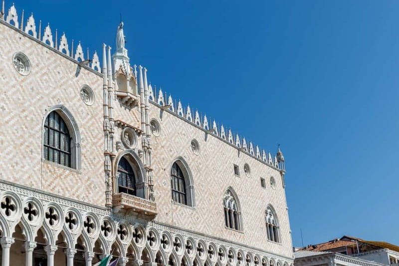 Venice: Doge's Palace, St Mark's Basilica, and Pala d'Oro - Entering Doge’s Palace: The Council Powerhouse
