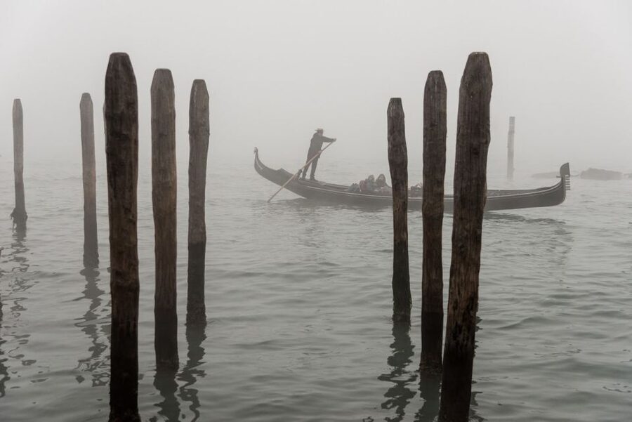 Venice: Ghost Tour to Rialto and San Marco Square - Starting Point Near Alilaguna and Royal Gardens, Then the City Gets Quiet