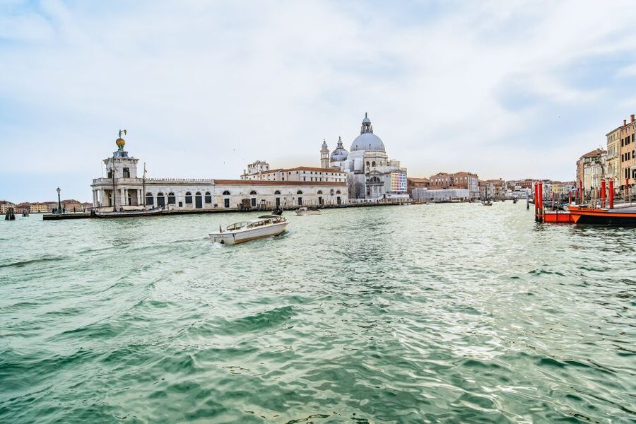 Venice: Grand Canal Boat Tour - Buildings You’ll Spot and How to Read Them Like a Local